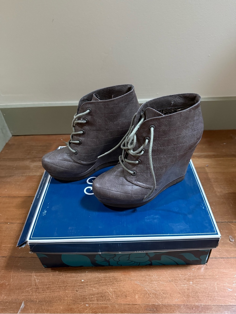 Seychelles Quilted Lace-Up Wedge Booties in Gray